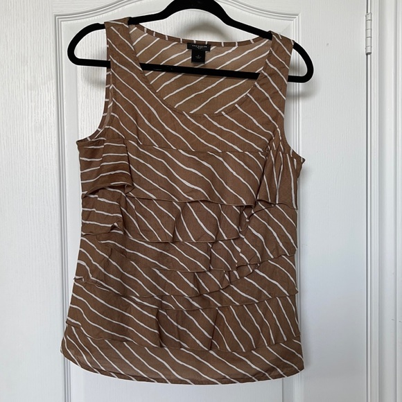 Ann Taylor Tops - ANN TAYLOR sz 8 ruffled tank, side zipper